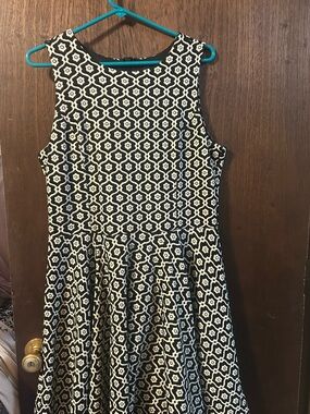 Cynthia Rowley Black and White Geometric Fit-and-Flare Midi Dress